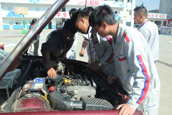 檢查發動機是否運作正常.jpg