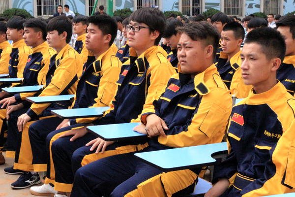 校企委培班，畢業即就業.jpg