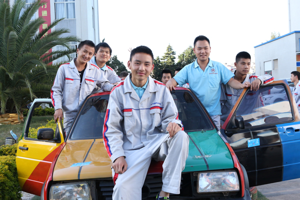 有車有兄弟，蛻變中的萬通學子.jpg