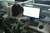 抽樣調查中還針對學生對班主任以及任課老師的評價以及需要改善的意見