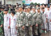 新教官到來，意味著他們即將開始一段為期10天的軍訓(xùn)生活。