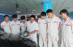 萬通杯學(xué)生比賽，給了學(xué)生實(shí)操的機(jī)會，通過比賽提升學(xué)生解決、分析問題的能力。